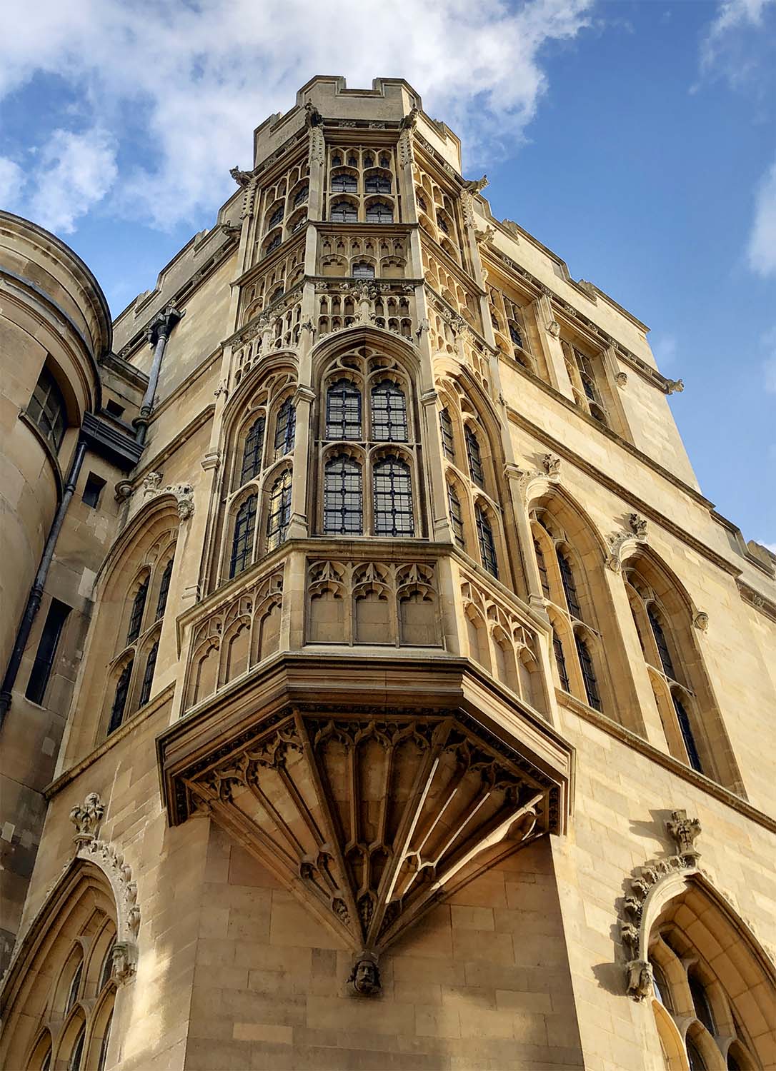 oriel window in Cambridge