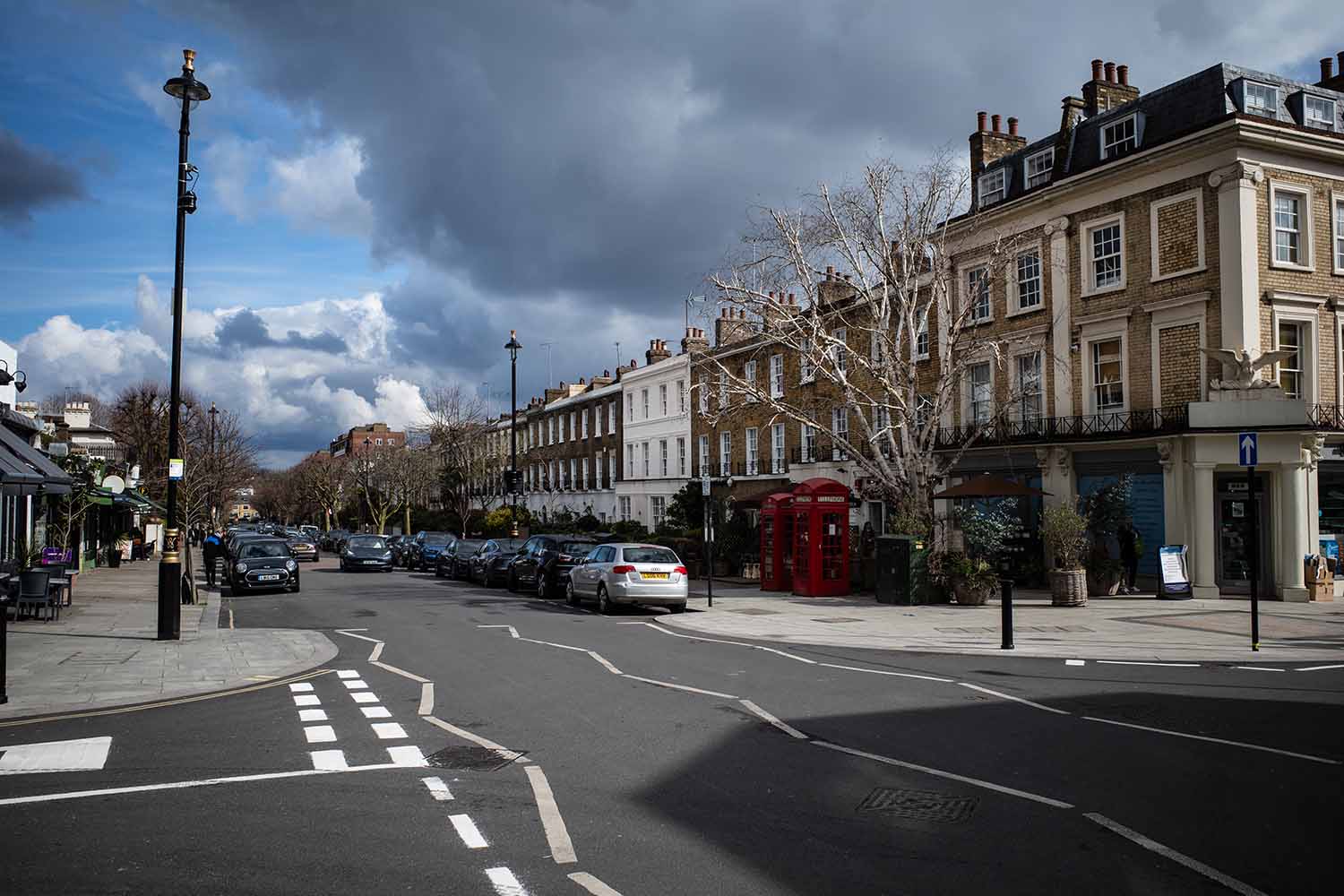 strong clouds over Circus Road in London